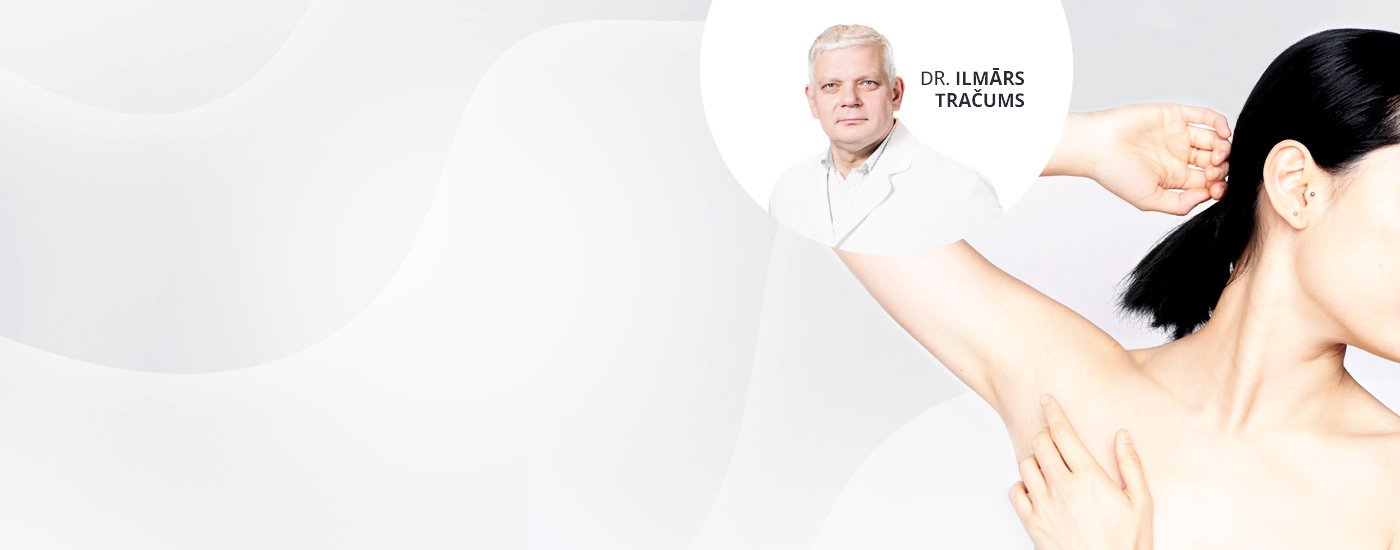 Attēls ar Dr. Ilmāru Trāčumu un sievieti, kas paceļ roku, uz baltas fona. Rīgas 1. slimnīcas tēma.